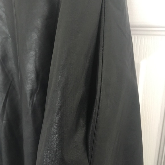 Strapless Black Faux leather dress - Picture 4 of 8